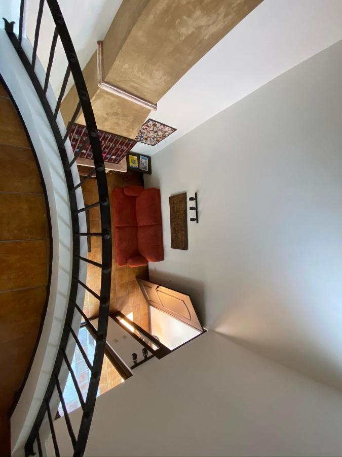 Suite Don Pedro: Hermoso Loft Con Parqueo Gratis! Antigua Exterior photo